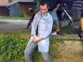 Stets in Aktion!! 56141316