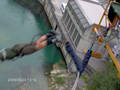 Bungee-Jumpen in Klaus vom Staudamm 8848419