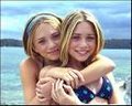 olsen twins 19264376