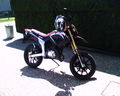 2 wheeled wepon  39414341