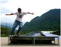 skateboarding 27404851