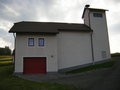 Feuerwehrhaus und Ausrüstung 27968177