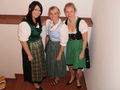 dirndln im dirndl 67661550