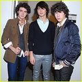 jonas brothers 41229445