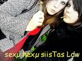 sexi hexi sistas xD  41440298