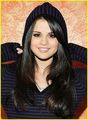 Selena Gomez 73309632