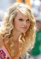 Taylor Swift 73503473