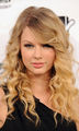 Taylor Swift 73503529