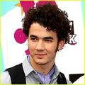 KEVIN JONAS 66824938