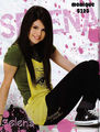 Selina Gomez 63157302