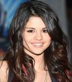 Selena Gomez 57716452