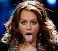 Miley Cyrus 72176144