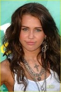 Miley Cyrus 76087839