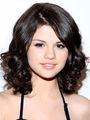 Selena Gomez 71958509