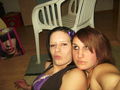 My best friiend und i hoid =) 71483862