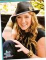 Emily Osment 72050479