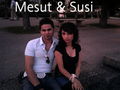 suat , moni , susi mesut  65650822